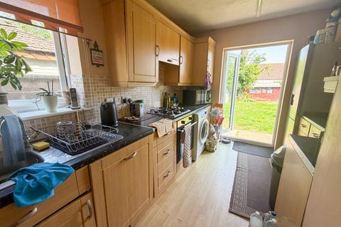 2 bedroom bungalow for sale, Fairways Close, Berrow, Burnham-on-Sea, Somerset, TA8