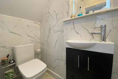 3 bedroom detached house to rent, Mortain Road, Rotherham, S60