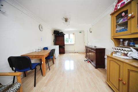 6 bedroom terraced house for sale, Morgan Close, Luton