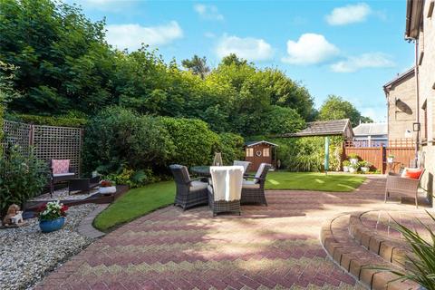 4 bedroom detached house for sale, Crossview Place, Baillieston, Glasgow, G69