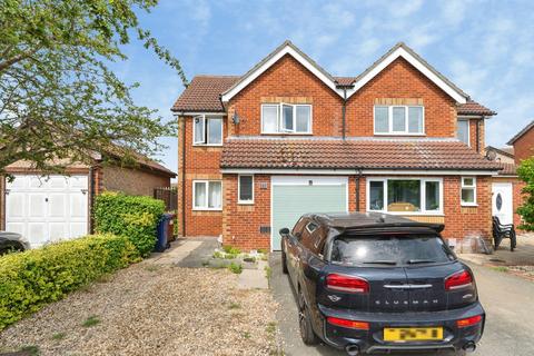3 bedroom semi-detached house for sale, Gull Way, Chatteris