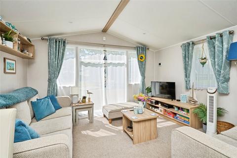 3 bedroom park home for sale, Thorness Lane, Cowes, Isle of Wight, PO31