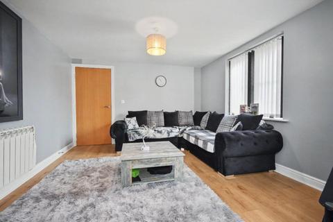 2 bedroom apartment for sale, Moorcroft Court, Ossett, West Yorkshire