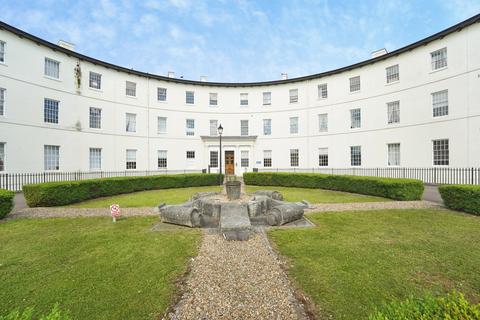 3 bedroom flat for sale, The Crescent, GLOUCESTER, Gloucestershire, GL1