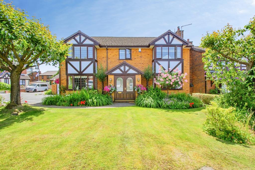 5 bedroom detached house for sale