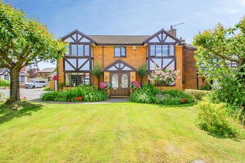 5 bedroom detached house for sale, Hardwick Close, Manchester M26