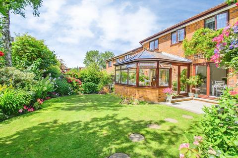 5 bedroom detached house for sale, Hardwick Close, Manchester M26