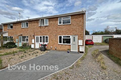 2 bedroom end of terrace house for sale, Dunstable Close, Flitwick