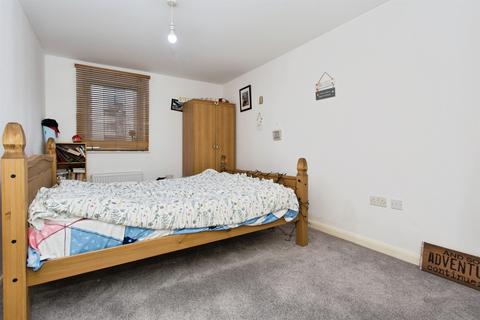 2 bedroom ground floor flat for sale, Cromwell Road, Cambridge