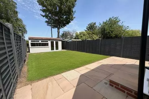 3 bedroom semi-detached house to rent – pohled 2