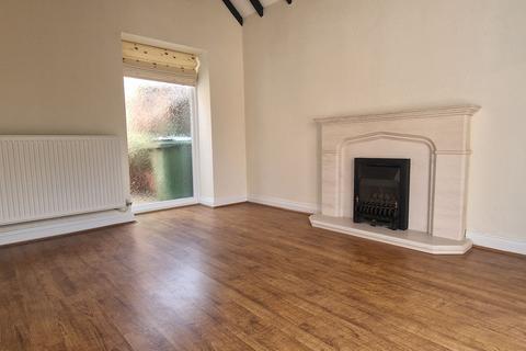 2 bedroom semi-detached bungalow to rent, Vine Farmyard, Newark NG23