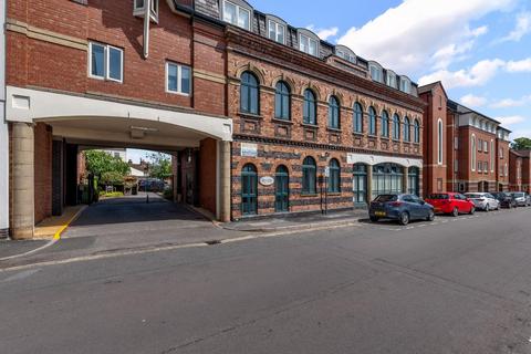 1 bedroom retirement property for sale, Kenilworth Street, Leamington Spa