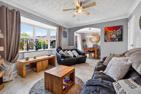 4 bedroom detached house for sale, Pentland Gardens, Kings Acre, Hereford, HR4