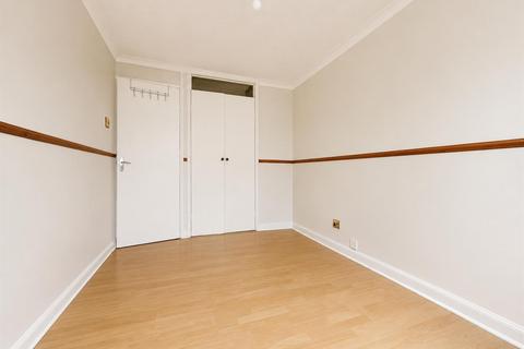 1 bedroom flat for sale, Scafell Road, Slough