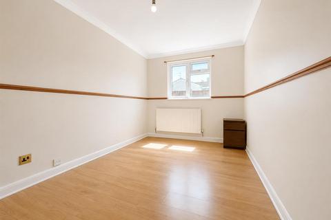 1 bedroom flat for sale, Scafell Road, Slough