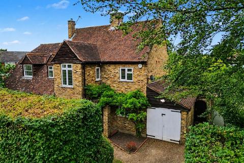 4 bedroom detached house for sale, Walton Park, Walton-On-Thames, KT12
