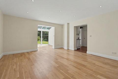 4 bedroom detached house for sale, Walton Park, Walton-On-Thames, KT12
