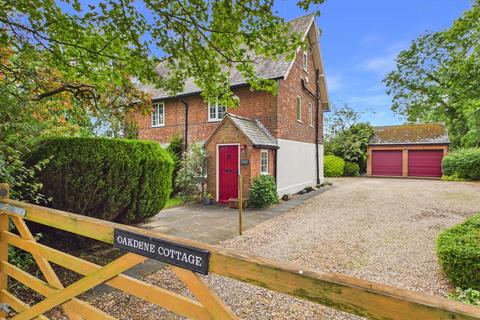 4 bedroom detached house for sale, Lodge Road, Tattershall, Lincoln