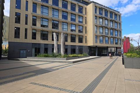 2 bedroom flat for sale, Guildford Road, WOKING