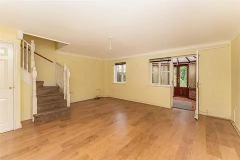 3 bedroom semi-detached house for sale – pohled 2