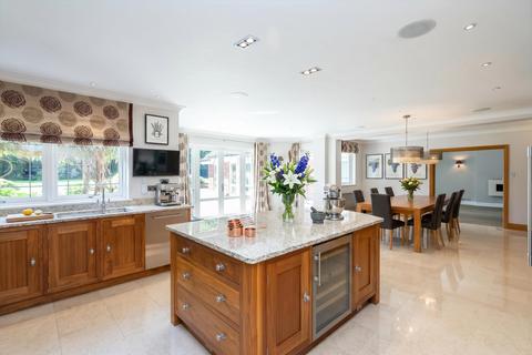 5 bedroom detached house for sale, 4 Broomfield Ride, Oxshott, Leatherhead KT22