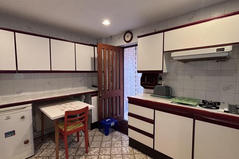 4 bedroom detached house for sale, Wood Lane, Woodford Green