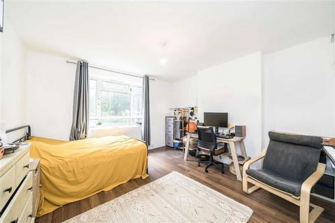 Studio for sale, White City Estate, London W12