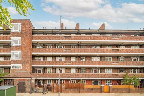 Studio for sale, White City Estate, London W12