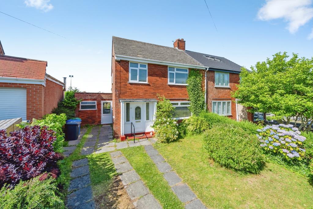 3 bedroom semi-detached house for sale