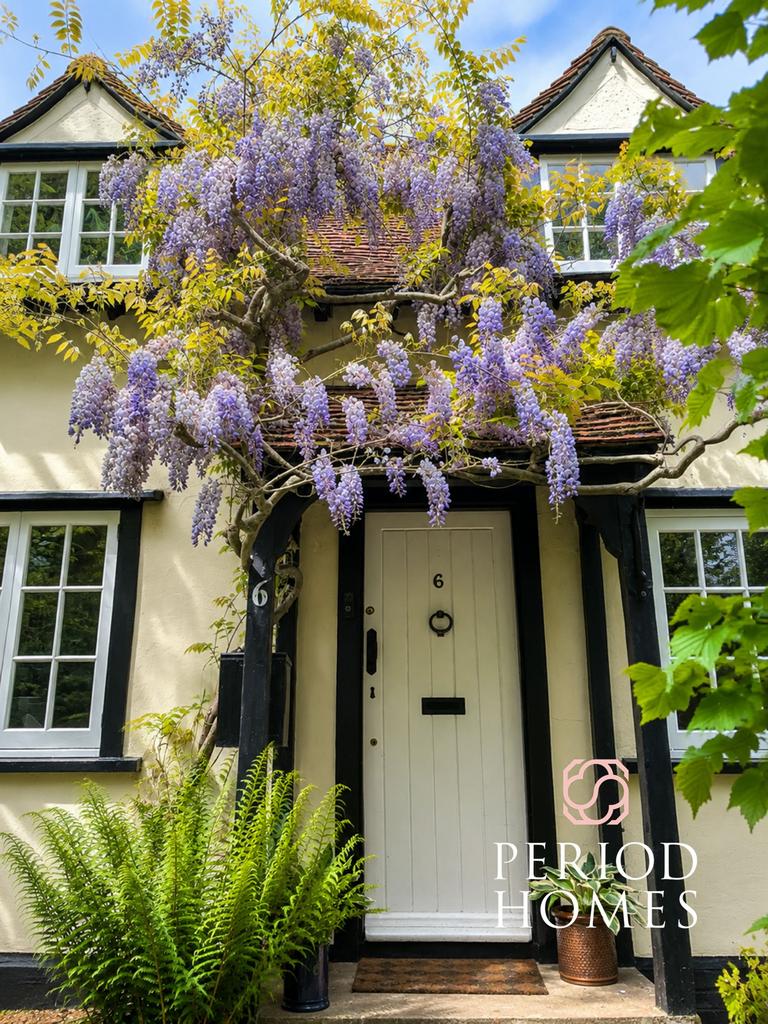 Detached house exterior