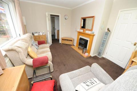 1 bedroom semi-detached bungalow for sale, Springdale Crescent, Bradford