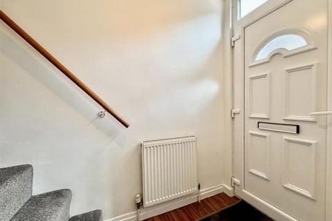 2 bedroom terraced house for sale, New Street, Netherton, Huddersfield, West Yorkshire, HD4 7EZ