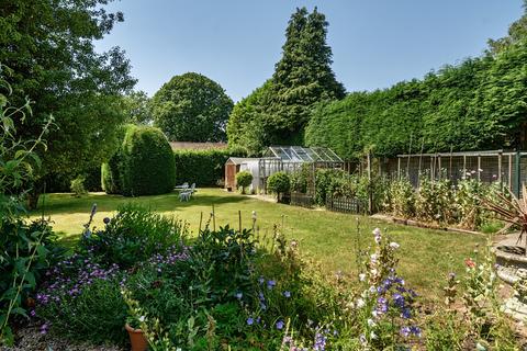 4 bedroom detached house for sale, Headley Road, Hindhead, Surrey, GU26