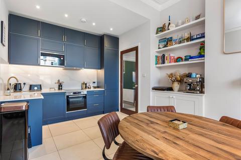 2 bedroom flat for sale, Grand Avenue, Grand Avenue Mansions Grand Avenue, BN3