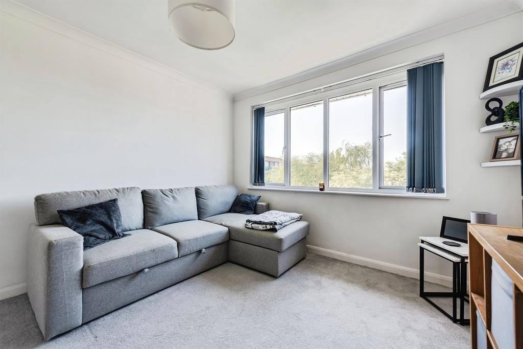 Apartment in Oxford, Temple Cowley, Cowley - View 3