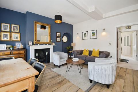 2 bedroom flat for sale, Matlock Street, Bakewell