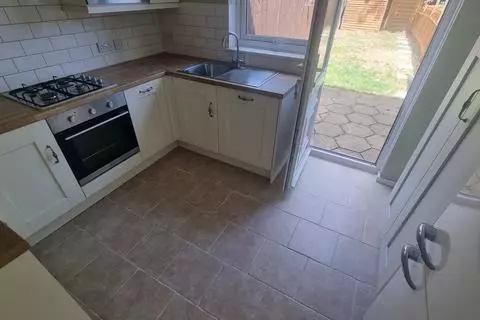 2 bedroom terraced house to rent – pohled 2