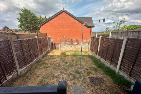 3 bedroom house to rent, Marlborough Gardens, Stourbridge, DY8