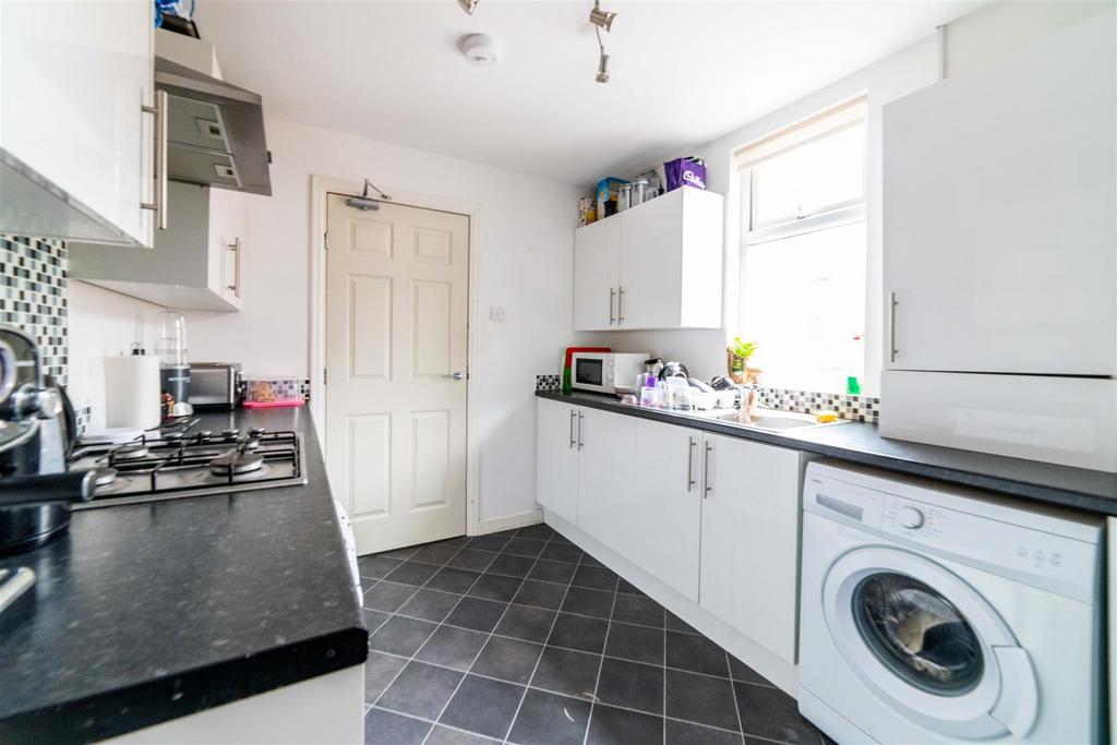 Apartment in Newcastle upon Tyne, Heaton - View 3