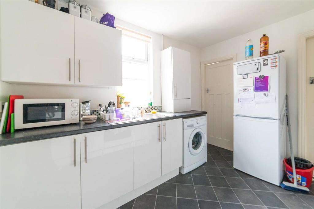 Apartment in Newcastle upon Tyne, Heaton - View 4
