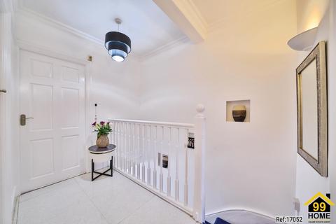 3 bedroom end of terrace house for sale, Niagara Avenue, London, United Kingdom, W5