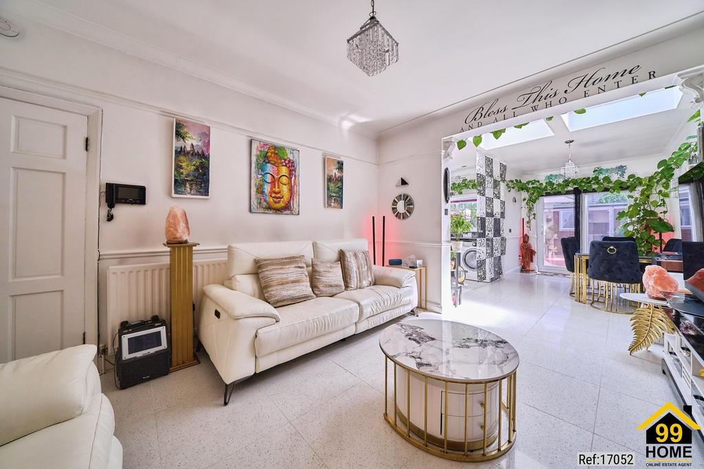 Niagara Avenue, London, United Kingdom, W5 - View 5