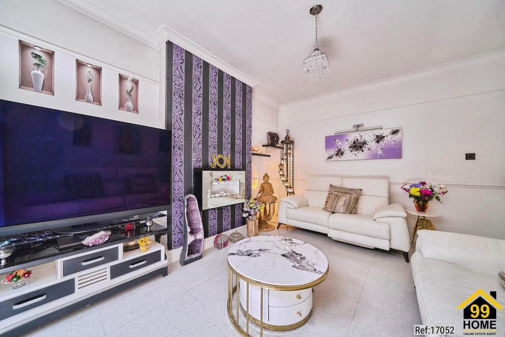 Niagara Avenue, London, United Kingdom, W5 - More