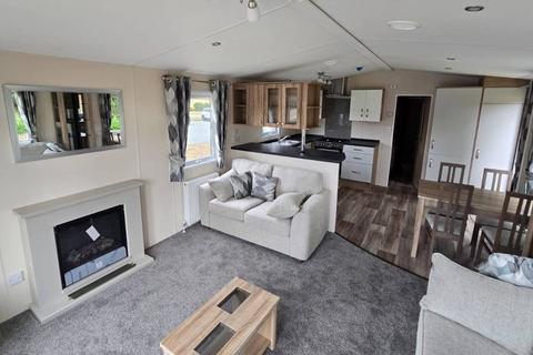 2 bedroom lodge for sale, Kearby with Netherby Nr. Wetherby