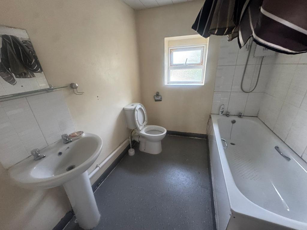 Apartment in Newcastle upon Tyne, Byker - More