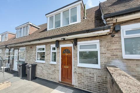 3 bedroom duplex for sale, How Wood, Park Street, St. Albans
