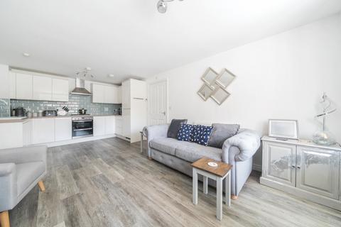 2 bedroom flat for sale, Kilham Way, Worthing BN12