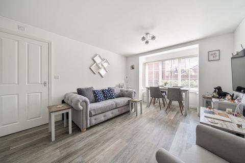 2 bedroom flat for sale, Kilham Way, Worthing BN12
