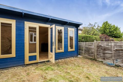 2 bedroom detached house for sale, Wolsey Gardens, Hainault, IG6
