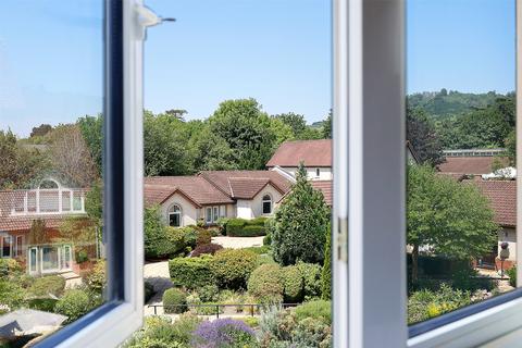 1 bedroom retirement property for sale, Alma Road, Reigate, Surrey, RH2
